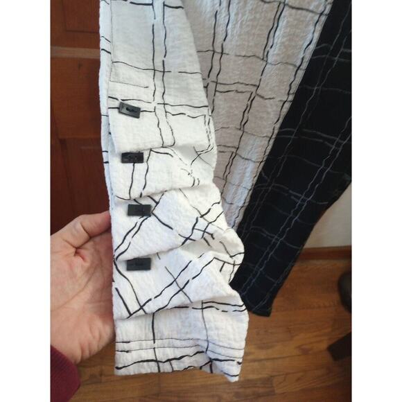 Ali Miles Black & White Tunic New Abstract Design Top Size XLCrepe - Picture 2 of 9